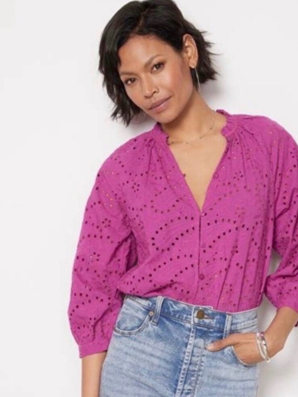 Evereve Fuchsia Eyelet Peasant Blouse size Small